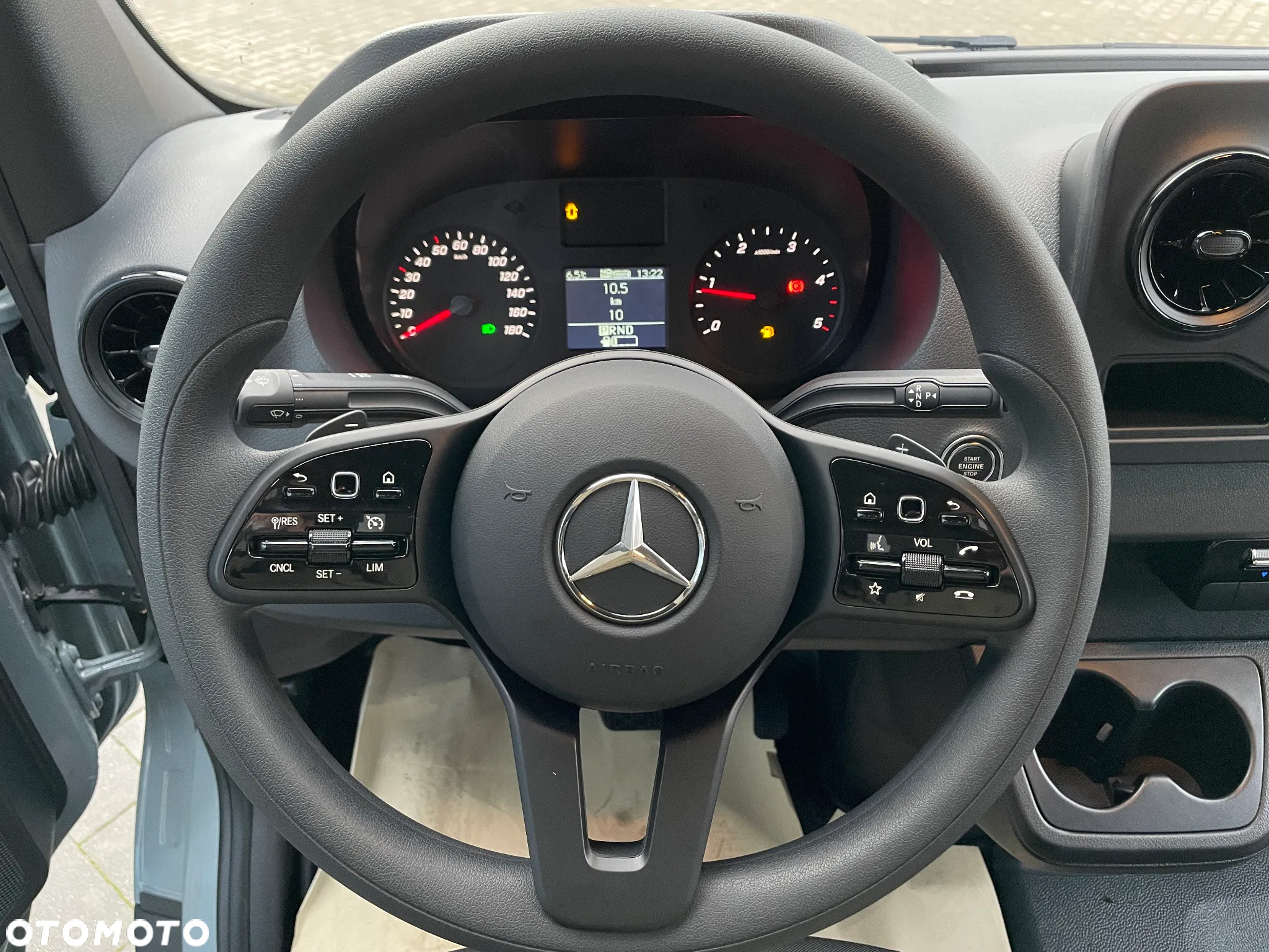 Mercedes-Benz Sprinter 317 CDI  skrzynia 8 palet NAWIGACJA - 8