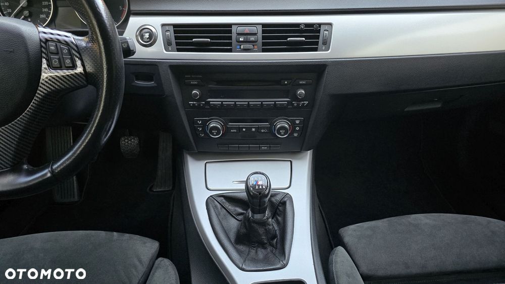 BMW Seria 3 320d DPF - 27