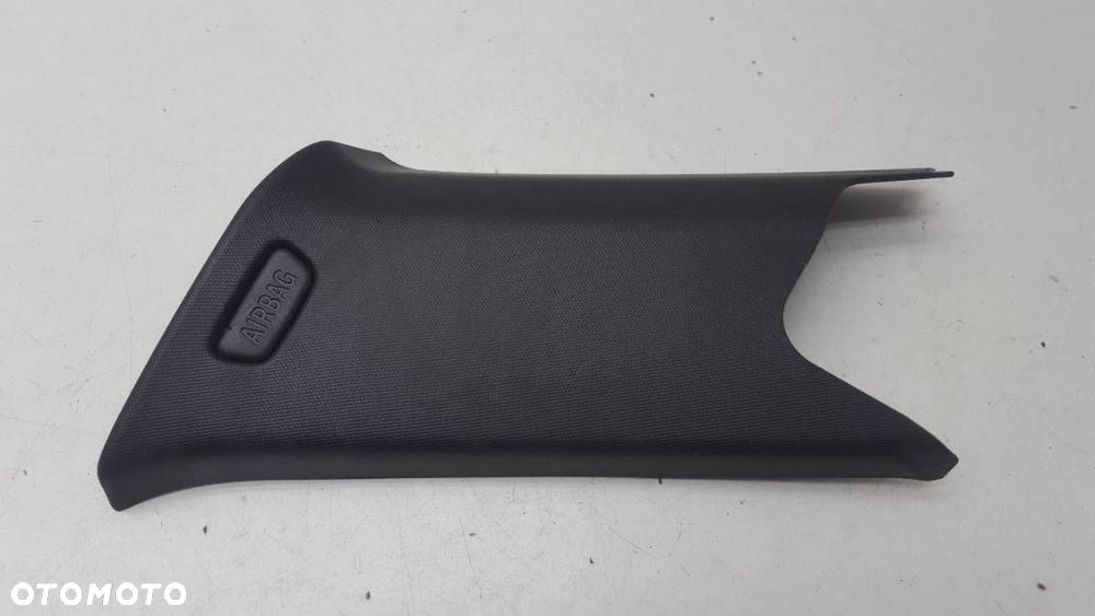 OSŁONA SŁUPKA PRAWA BMW G21 2021 EUROPA - 1