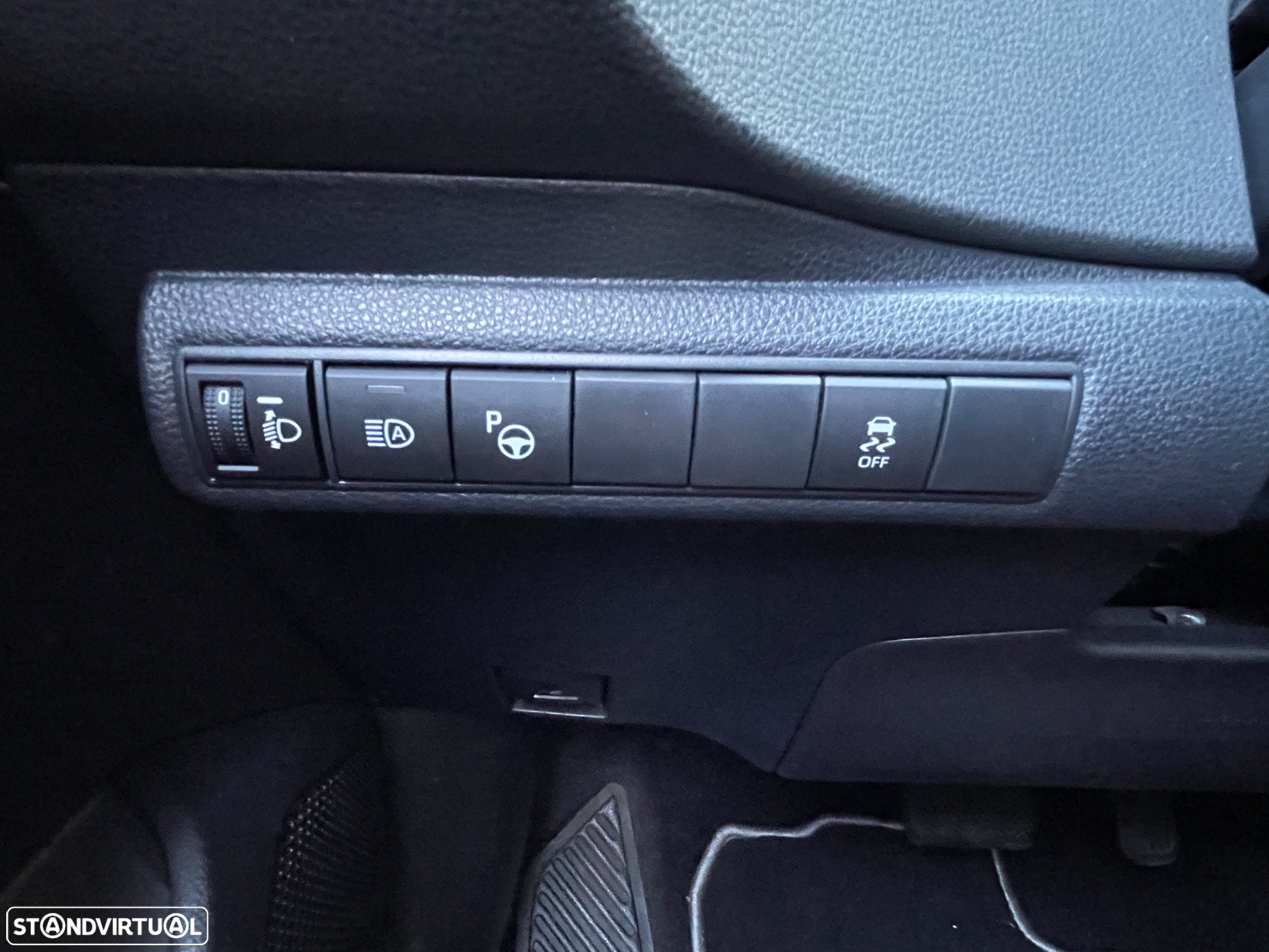 Toyota Corolla Touring Sports 1.8 Hybrid Exclusive - 14