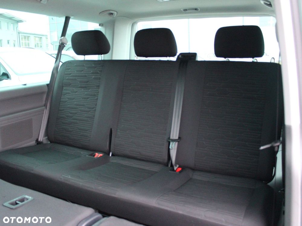 Volkswagen Caravelle - 13