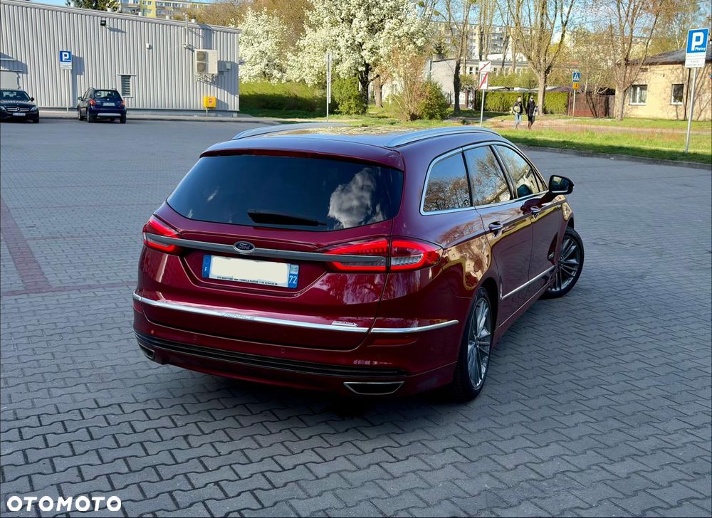 Ford Mondeo SW 2.0 Hybrid Vignale - 12