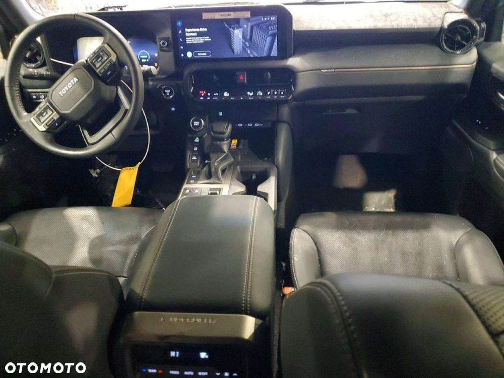 Toyota Land Cruiser - 10
