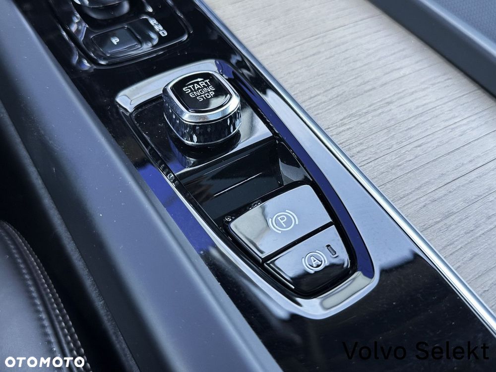 Volvo XC 60 - 22