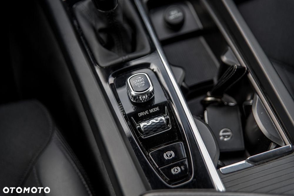 Volvo V60 D3 Drive-E Momentum - 31