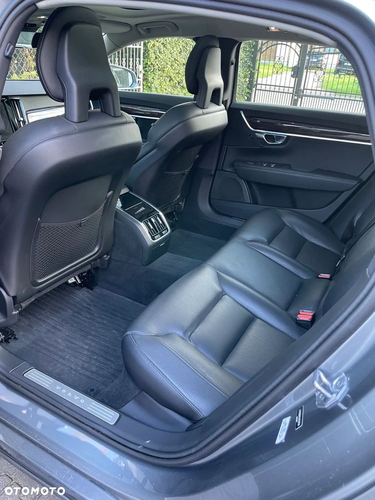 Volvo S90 - 23