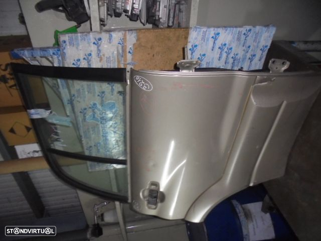 Porta Por3210 SUZUKI GRAND VITARA 2002 2.0TDI 4X4 110CV 5P DOURADO TD - 2