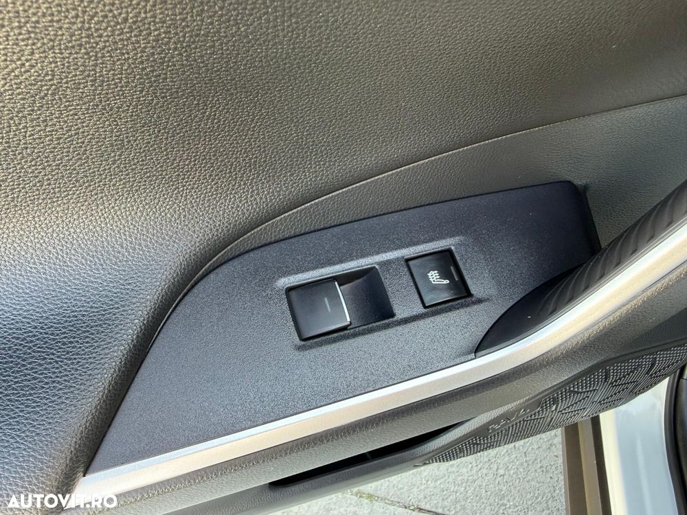 Toyota RAV4 2.5 VVT-iE 4x4 Luxury Premium - 24