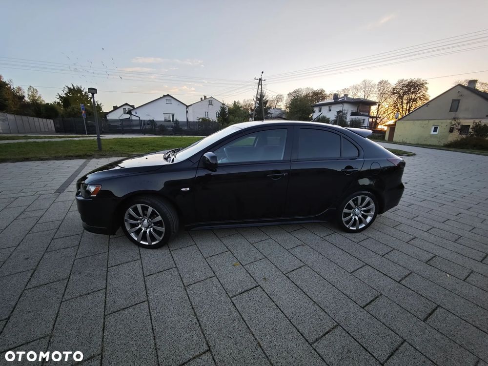 Mitsubishi Lancer - 3