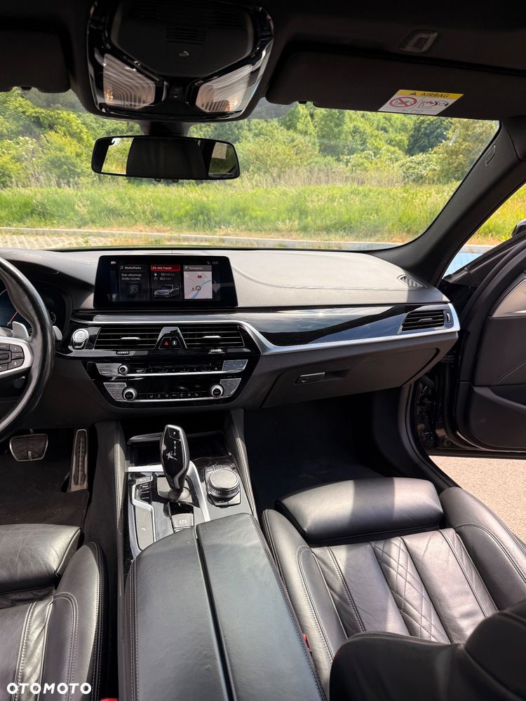 BMW Seria 5 530d xDrive M Sport sport - 15