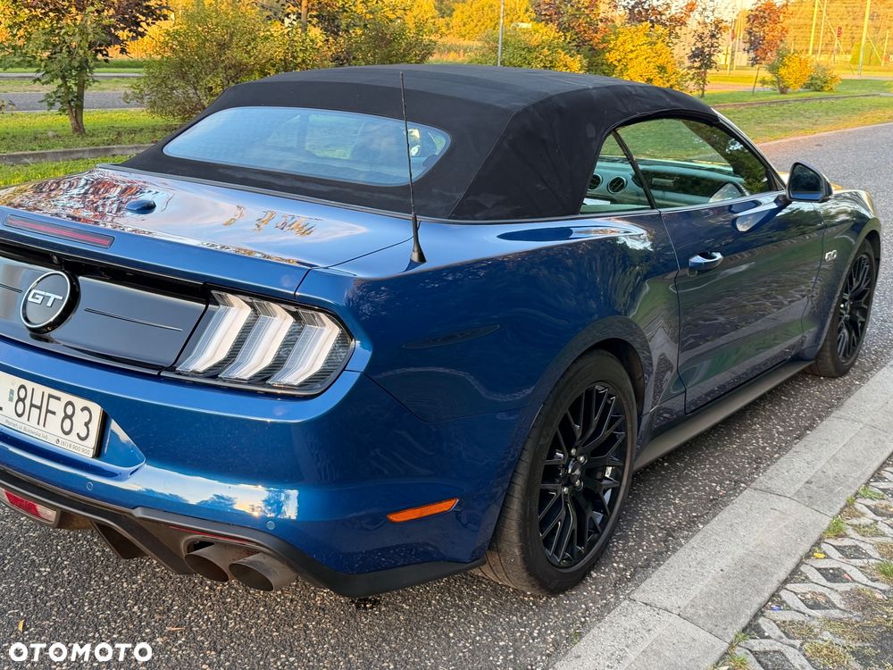 Ford Mustang - 25