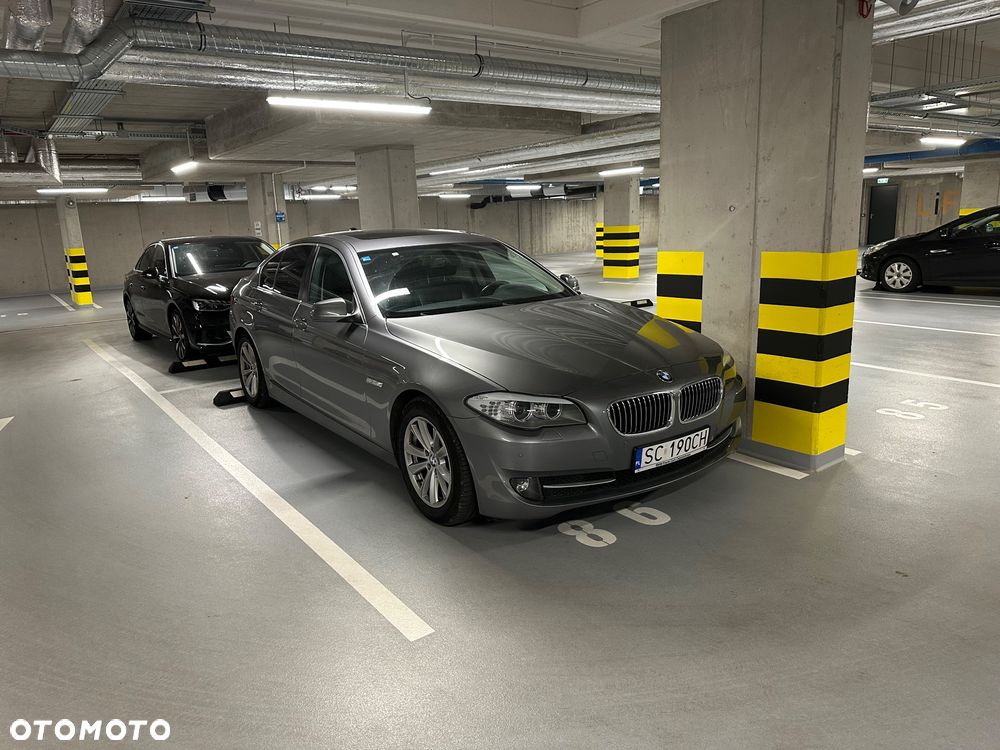 BMW Seria 5 520d Efficient Dynamics - 35