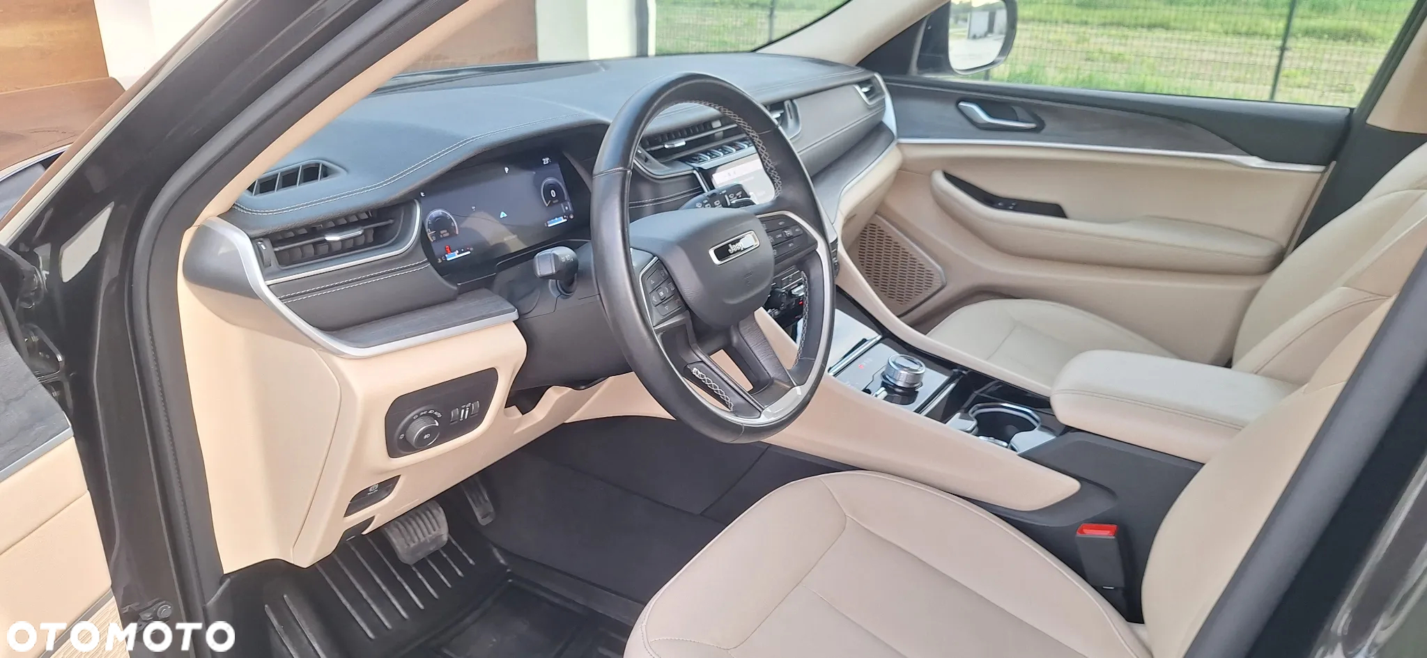 Jeep Grand Cherokee 3.6 V6 Summit - 33