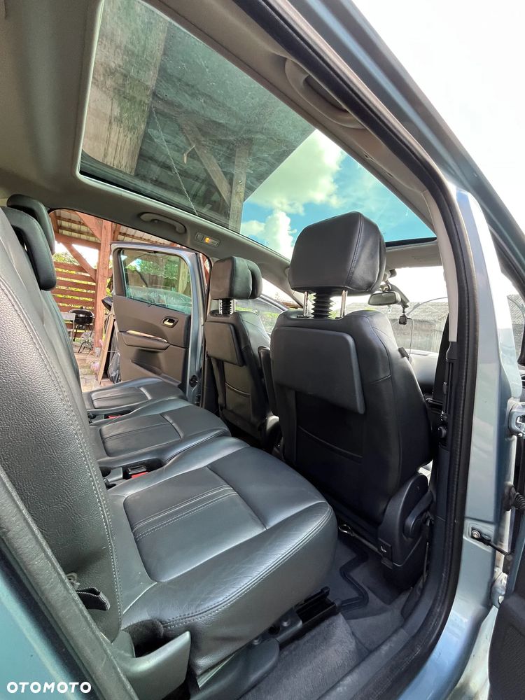 Peugeot 5008 2.0 HDi Premium + - 21