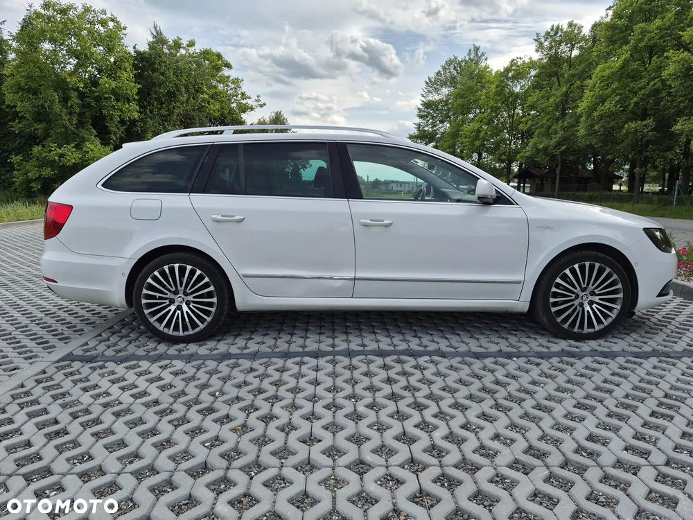 Skoda Superb 2.0 TDI 4x4 L&K DSG - 6