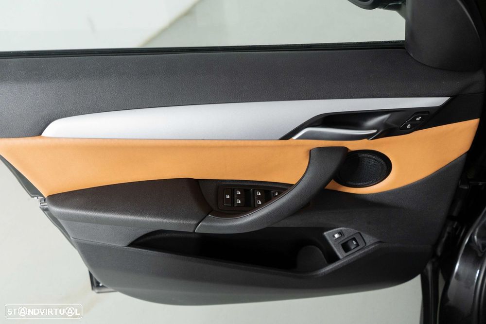 BMW X1 25 e xDrive Corporate Edition - 20