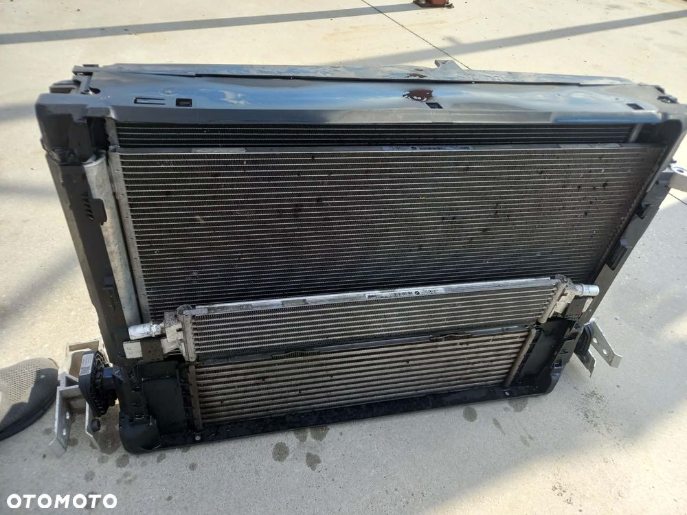 PAS PRZEDNI WZMOCNIENIE CHŁODNICE BMW 3 G20 G21 - 6