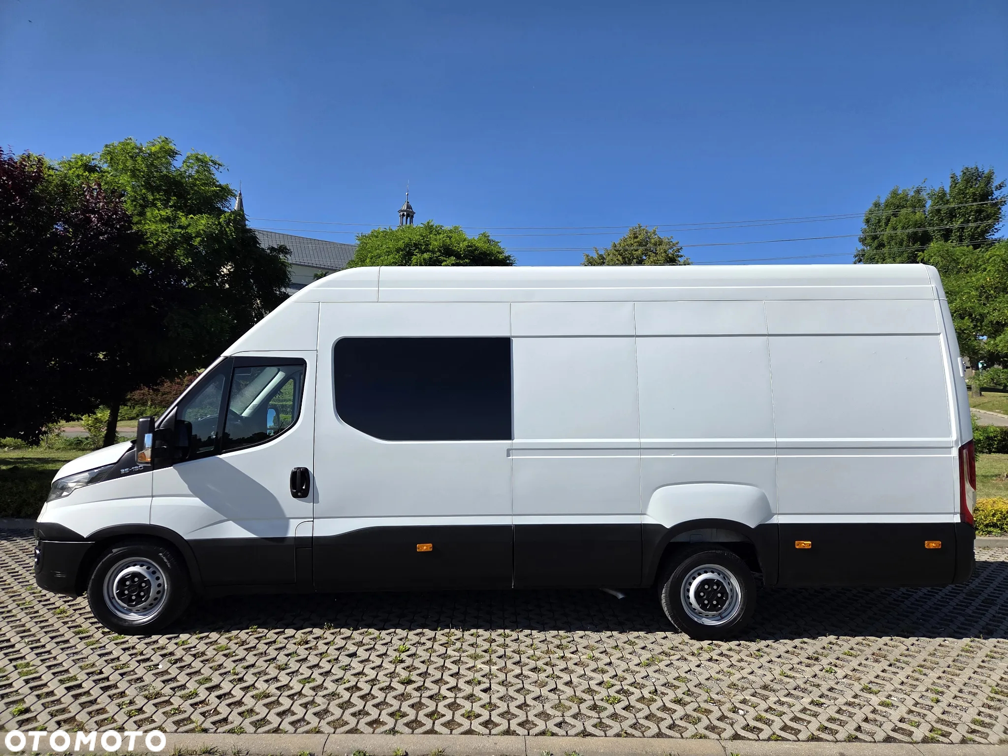Iveco Daily - 12