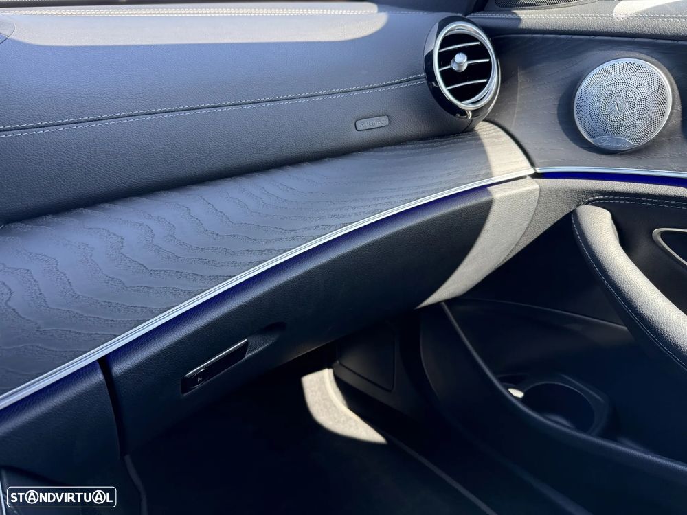 Mercedes-Benz E 300 de AMG Line - 27