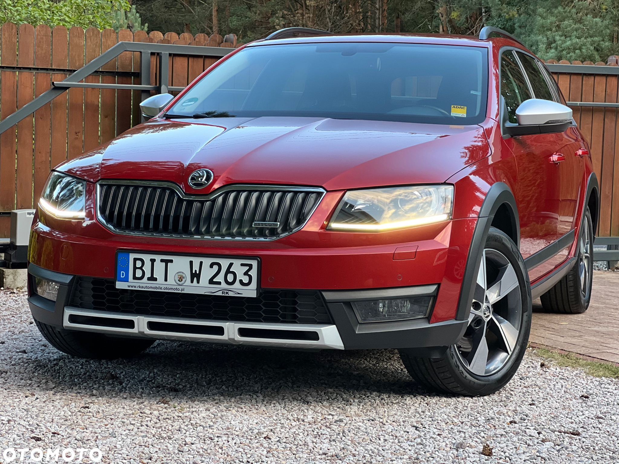 Skoda Octavia Combi 1.8 TSI 4x4 DSG Scout - 24