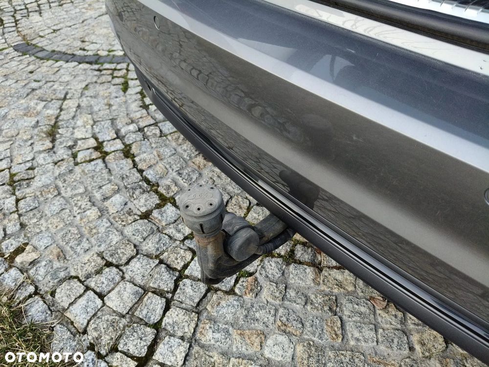 Audi A6 Avant 40 TDI quattro S tronic S line - 24