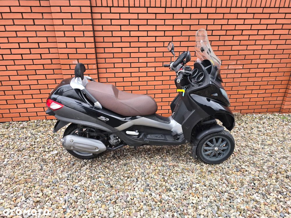 Piaggio MP-3 - 6