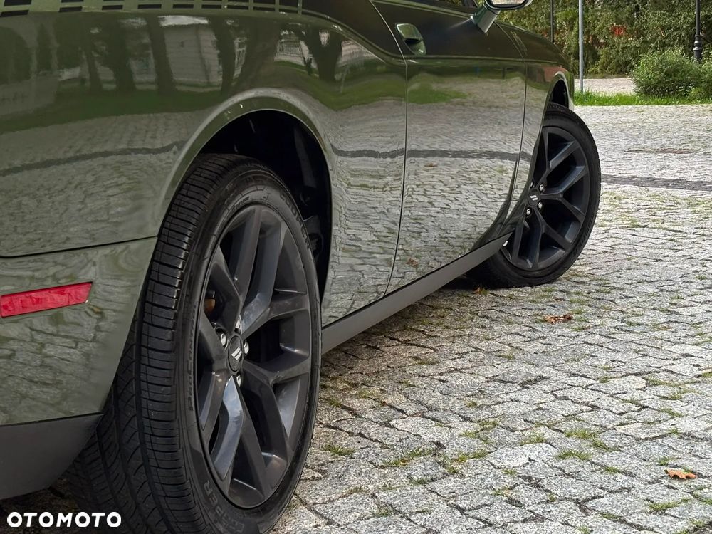 Dodge Challenger 3.6 SXT - 22