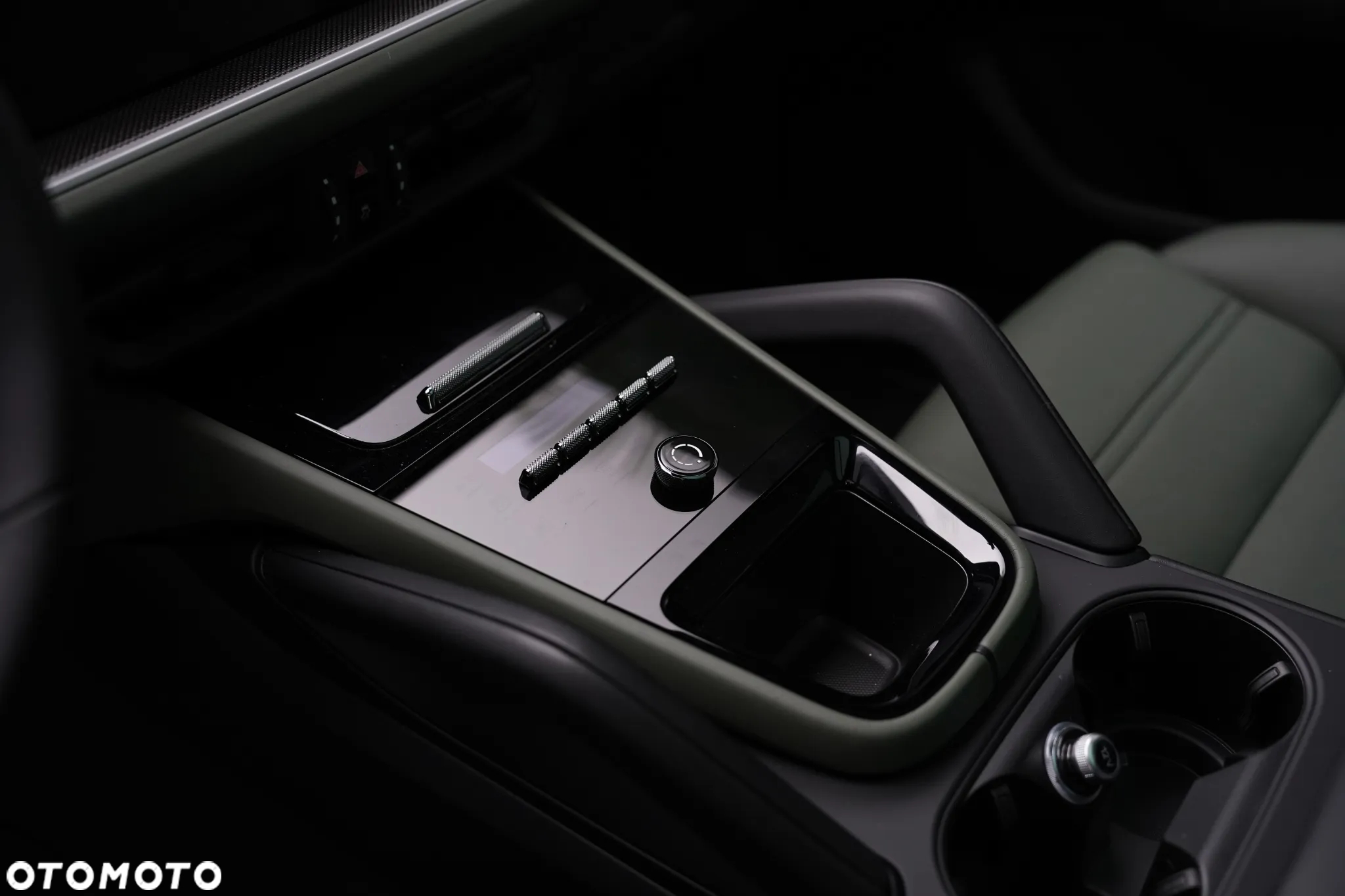 Porsche Cayenne - 20