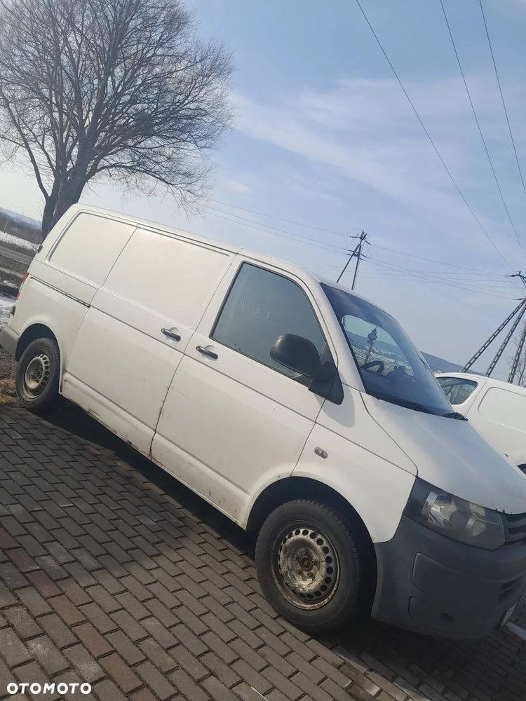Volkswagen Transporter - 2