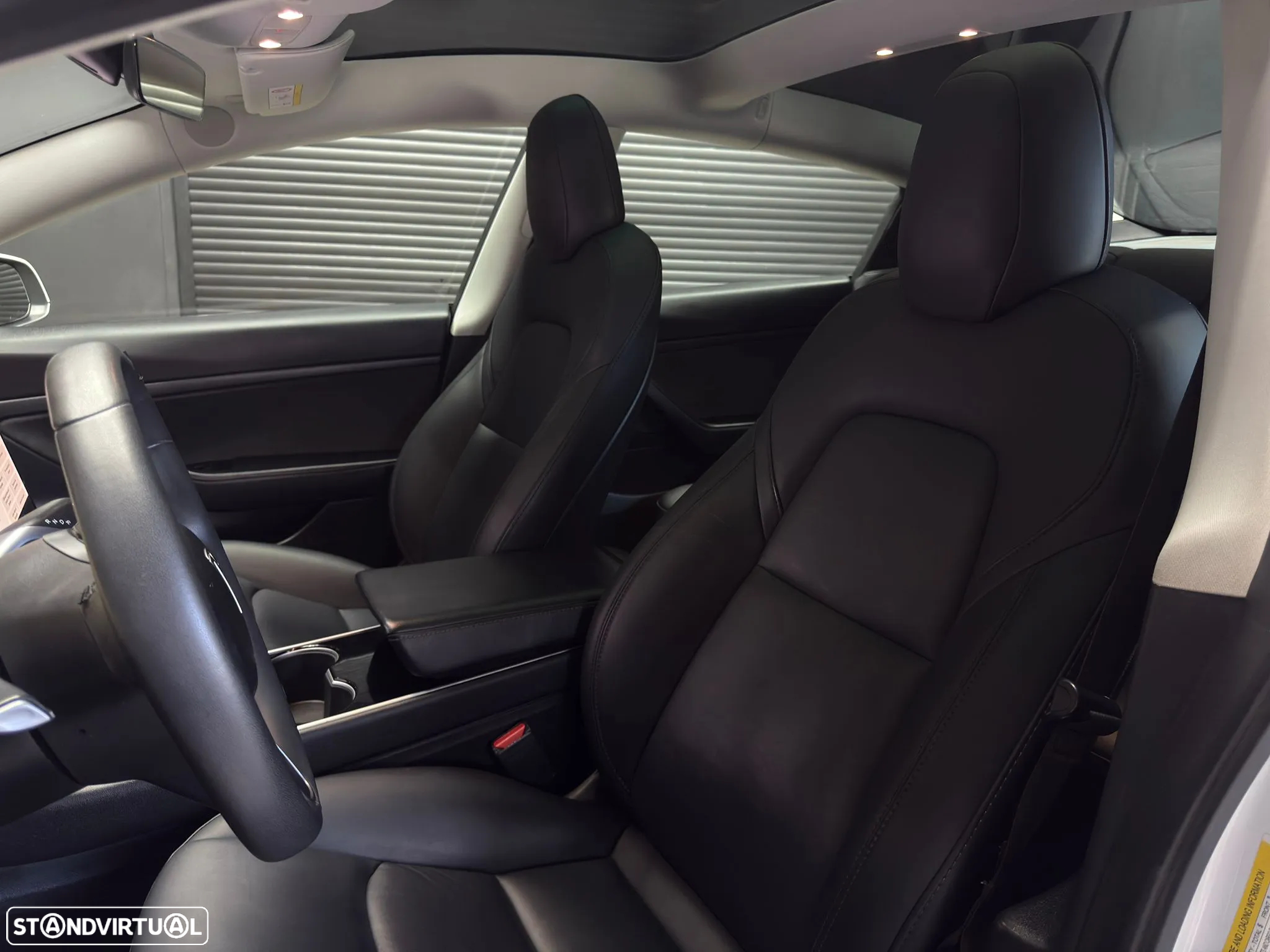 Tesla Model 3 Standard Range Plus RWD - 24