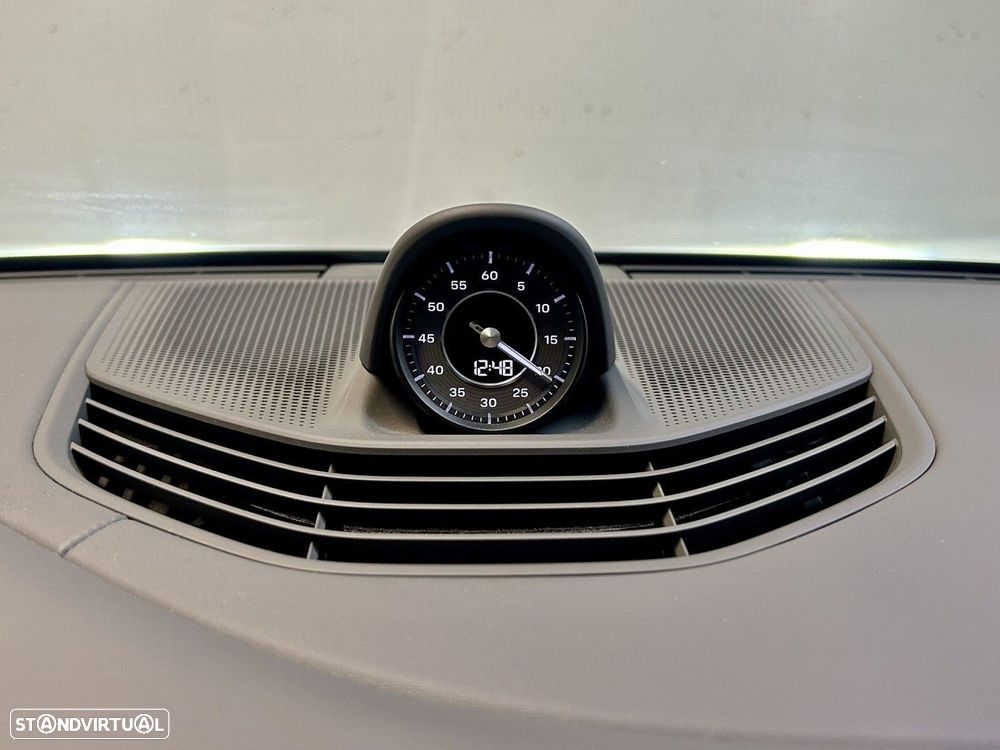 Porsche Taycan Turbo - 49