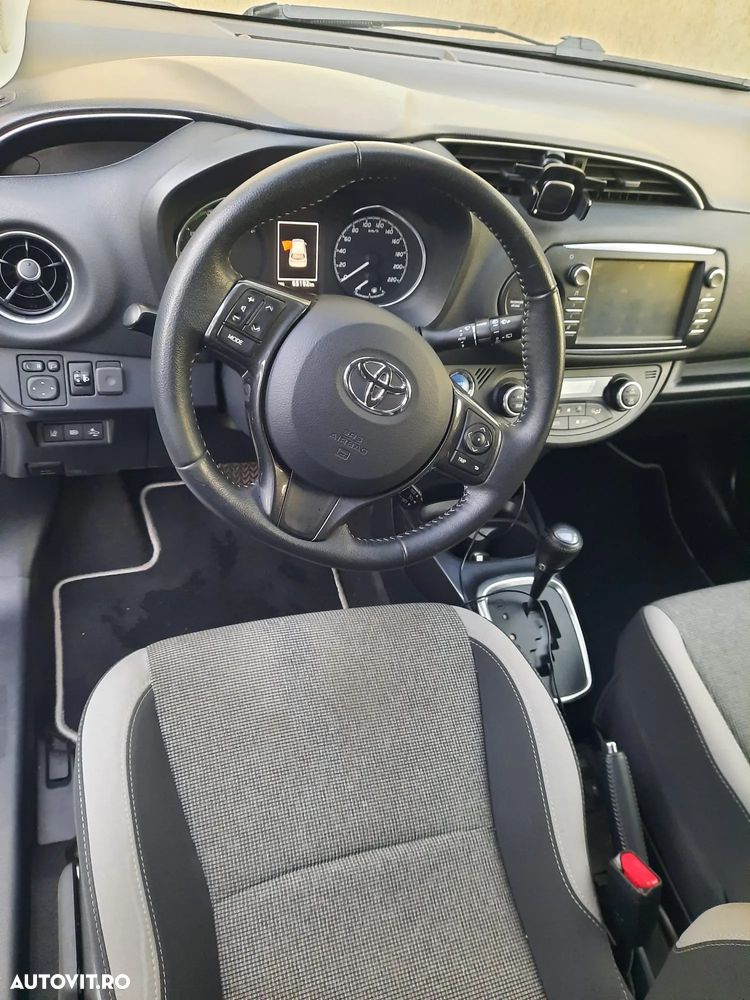 Toyota Yaris 1.5 VVT-i HSD Y20 Collection - 6