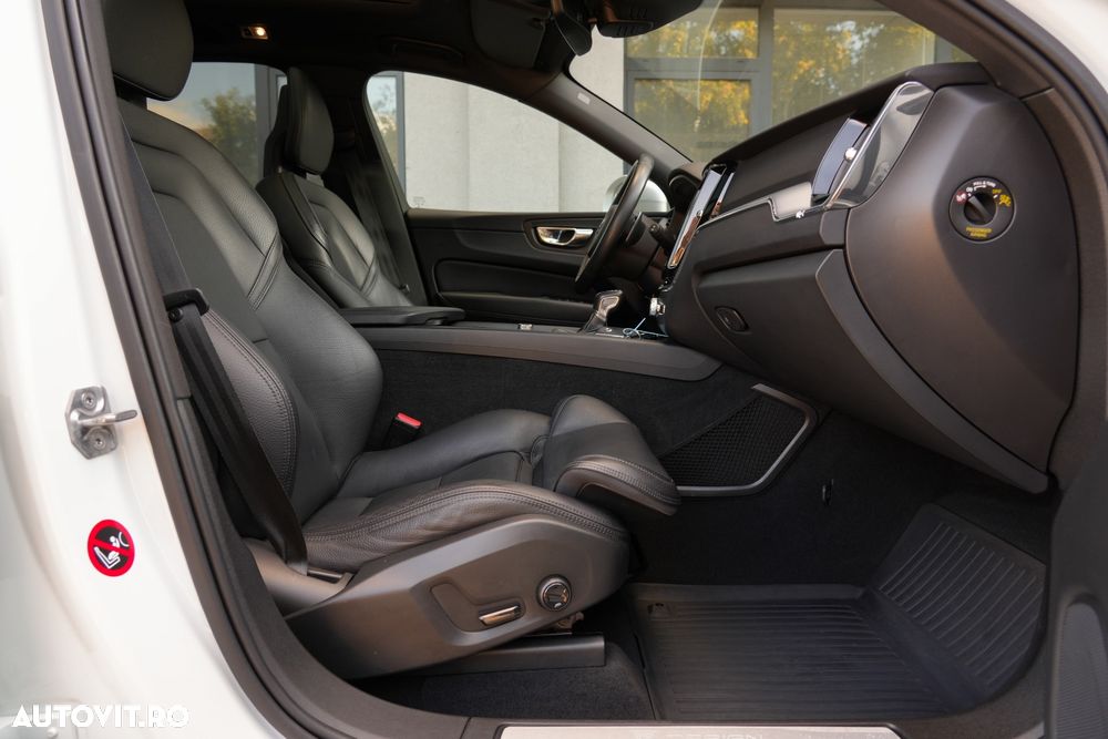 Volvo XC 60 B4 D AWD Geartronic RDesign - 12