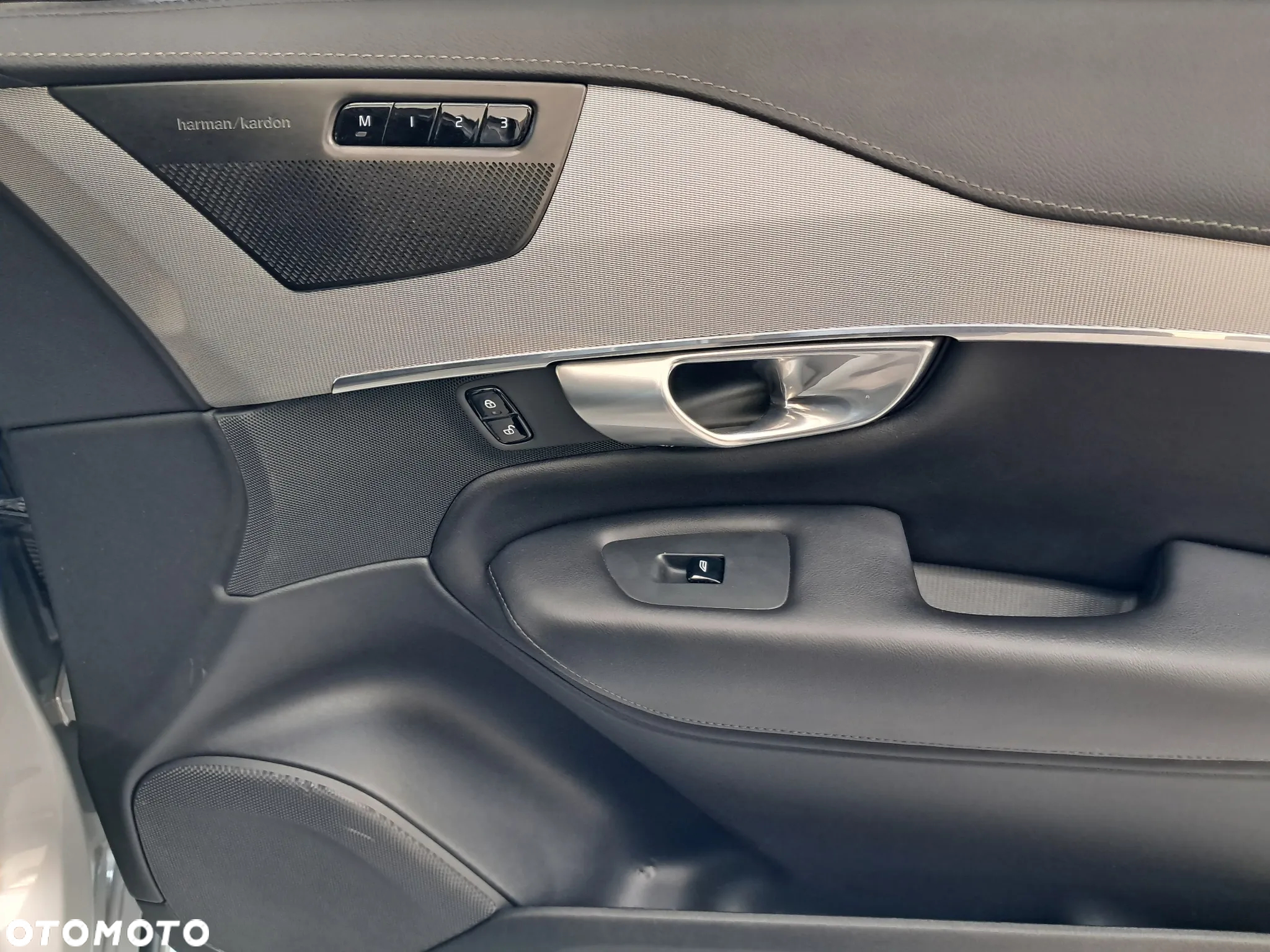 Volvo XC 90 - 12