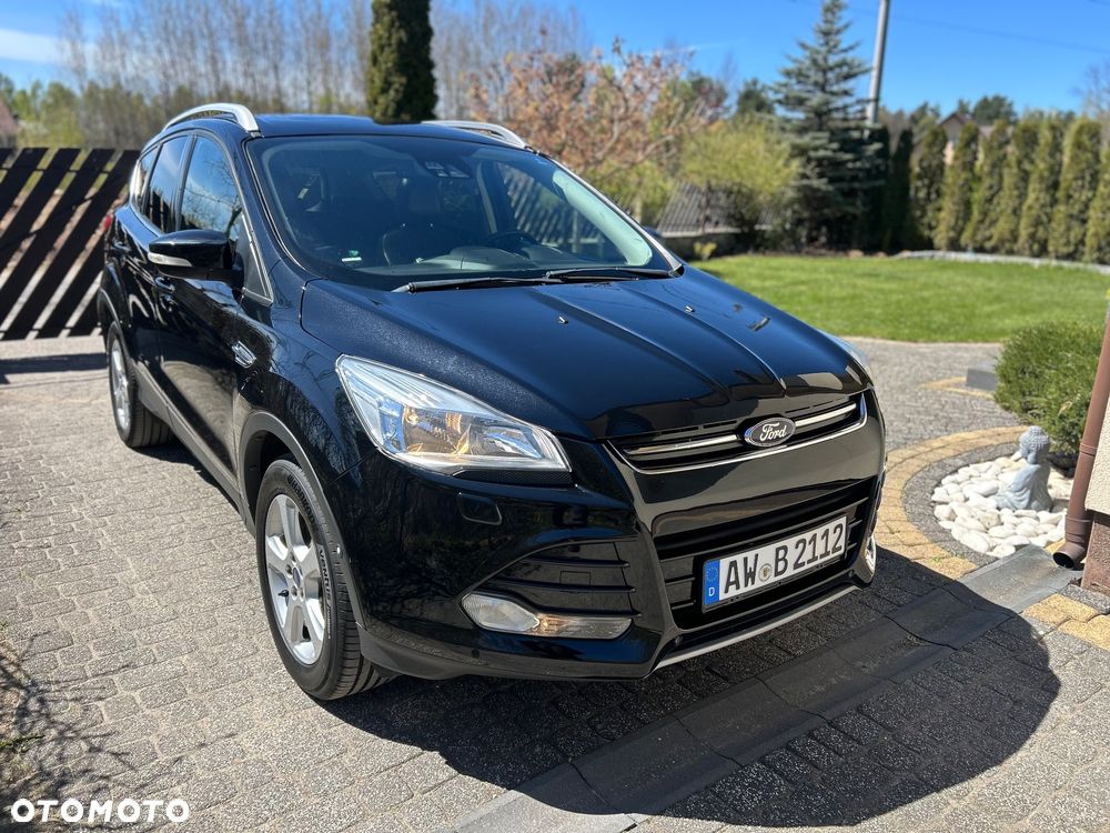 Ford Kuga 2.0 TDCi 2x4 Titanium - 4