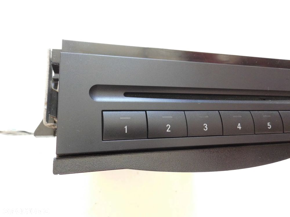 ZMIENIARKA CD MERCEDES R W251 ORYGINAŁ - 2