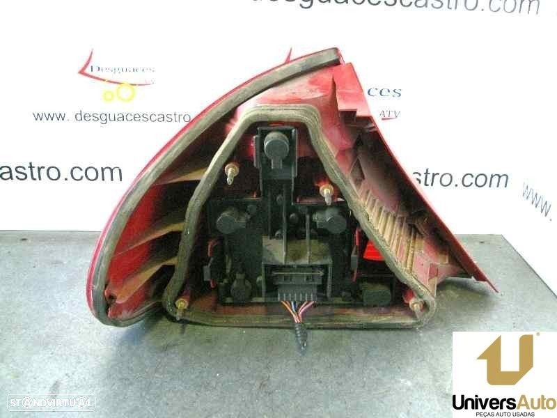 FAROLIM TRASEIRO DIREITO FORD MONDEO II 1997 - - 2