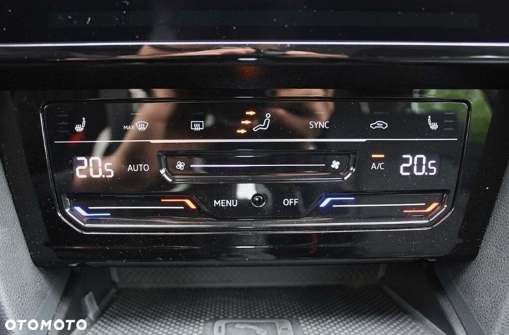Volkswagen Passat Variant 2.0 TDI EVO Business DSG - 20