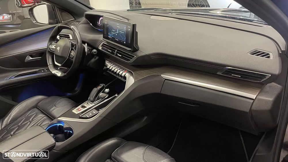 Peugeot 5008 1.5 BlueHDi GT Pack EAT8 - 32