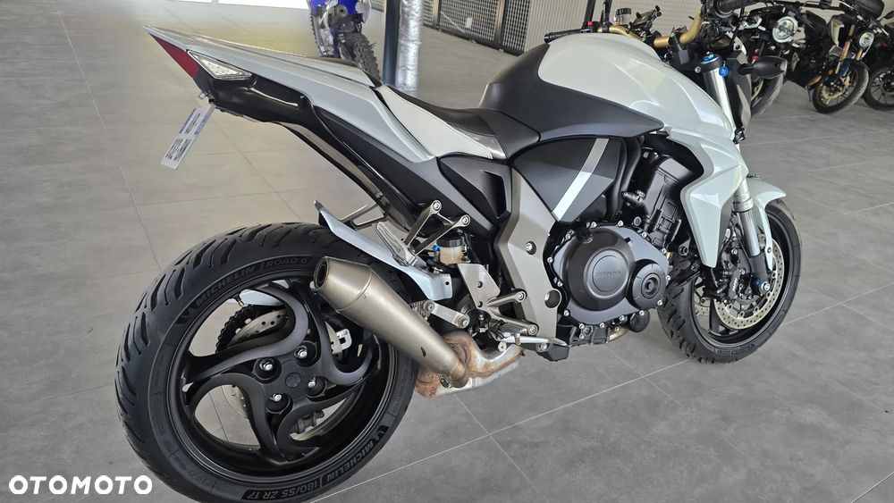 Honda CB - 28