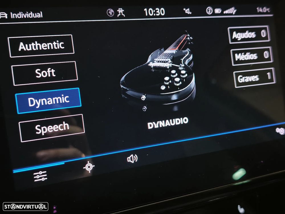 VW Passat Variant - 48