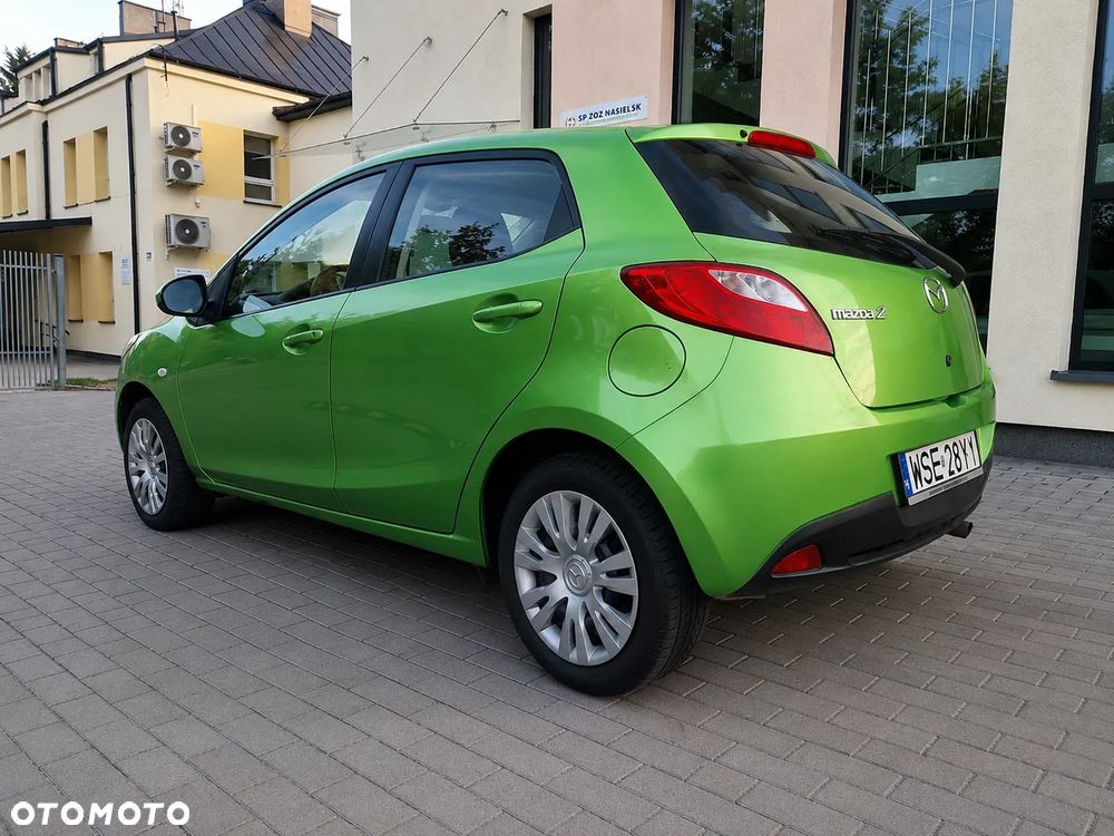 Mazda 2 - 3