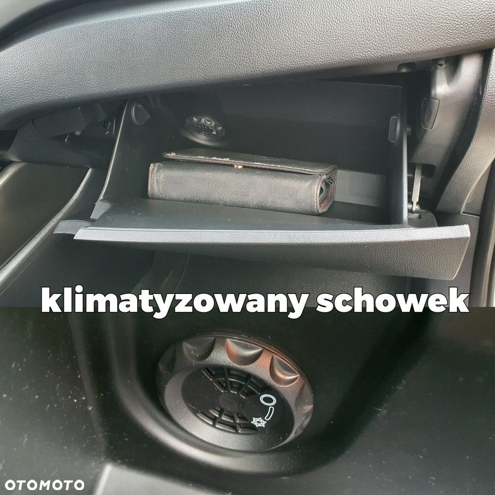 Kia Carens 1.7 CRDi S 7os - 28