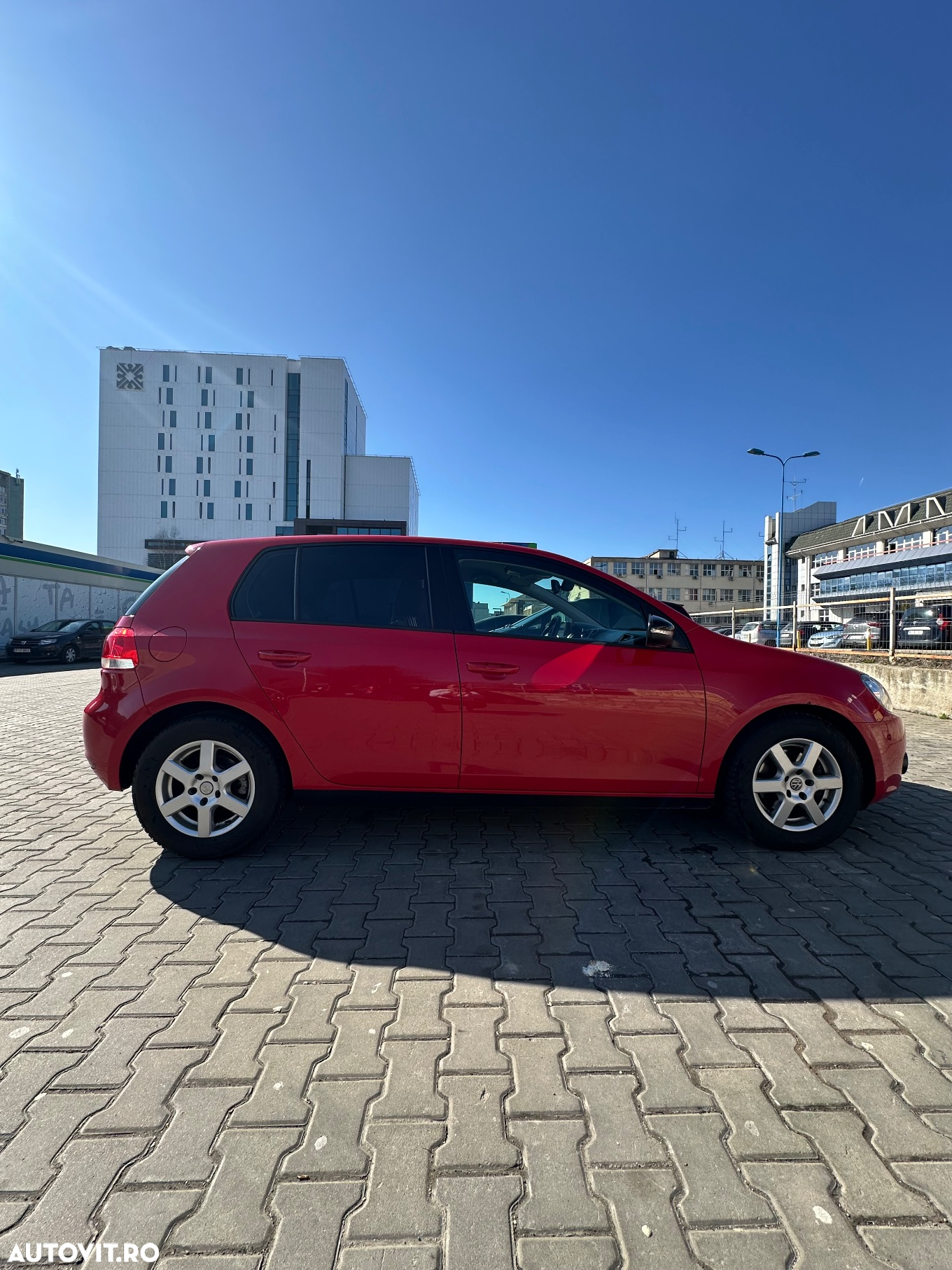 Volkswagen Golf 1.6 TDI BlueMotion Technology DPF Comfortline DSG - 17