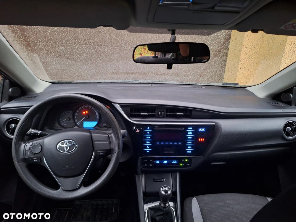 Toyota Auris 1.33 VVT-i Active - 2