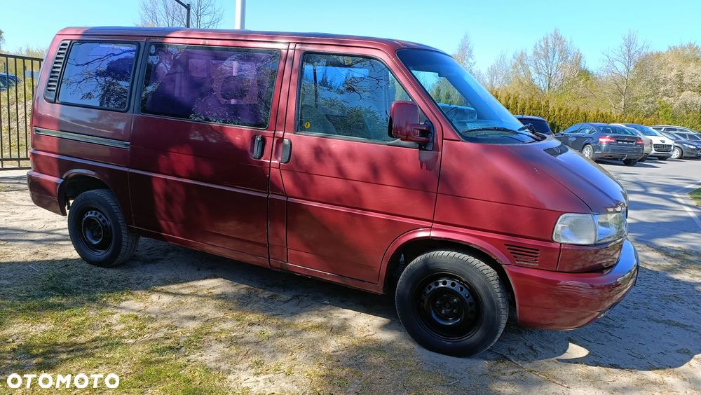 Volkswagen Caravelle - 12