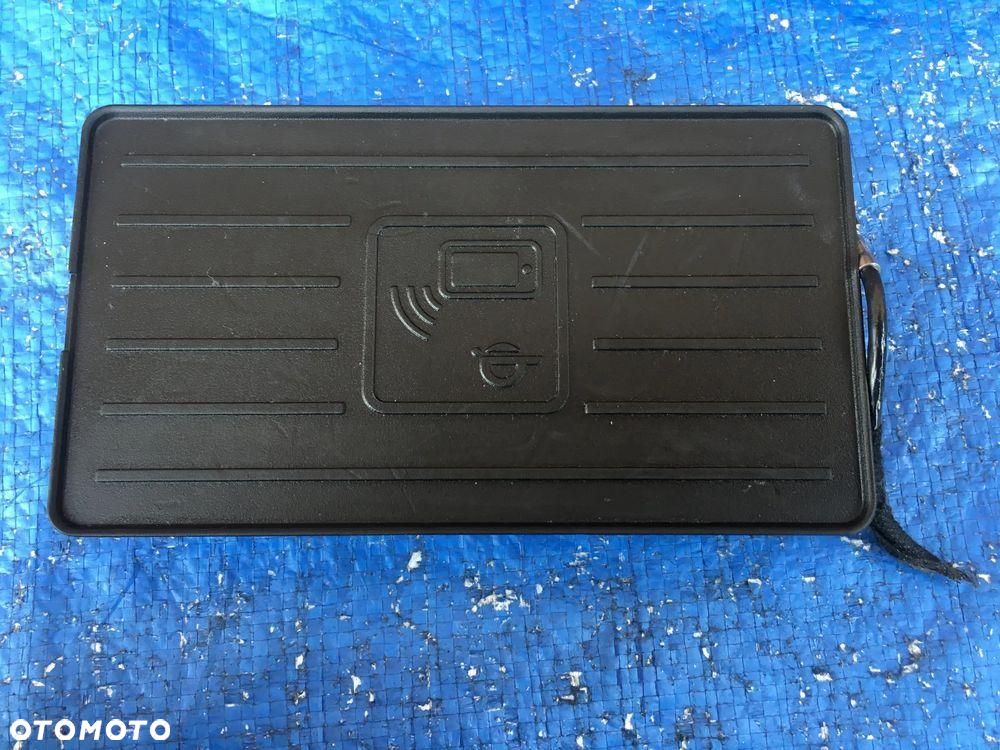 Audi Q7 4M Ładowarka Indukcyjna Indukcja Schowek 4M0035502A - 2