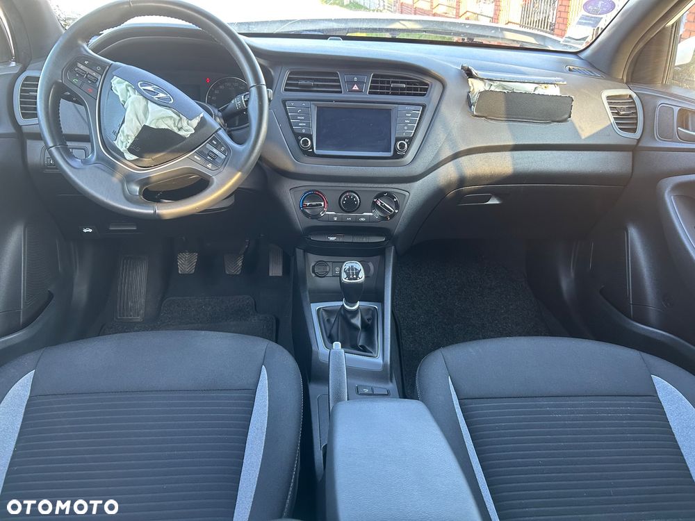 Hyundai i20 - 37