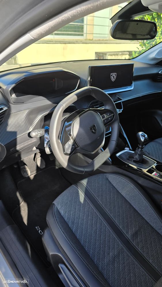 Peugeot 208 1.2 PureTech Allure - 9