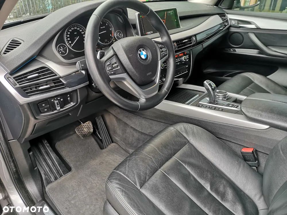 BMW X5 xDrive30d - 16